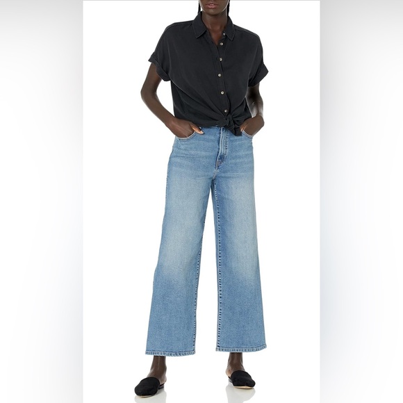 Daily Ritual | Women's Tencel Oversized Short-Sleeve Button-Front Shirt - Picture 5 of 11